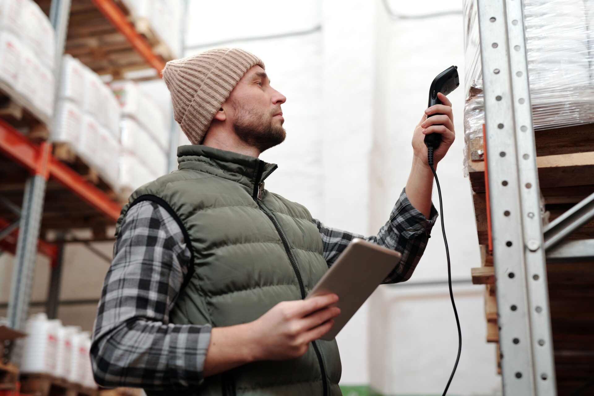 When the Switch from Barcodes to RFID Makes Sense for Warehouse Operations